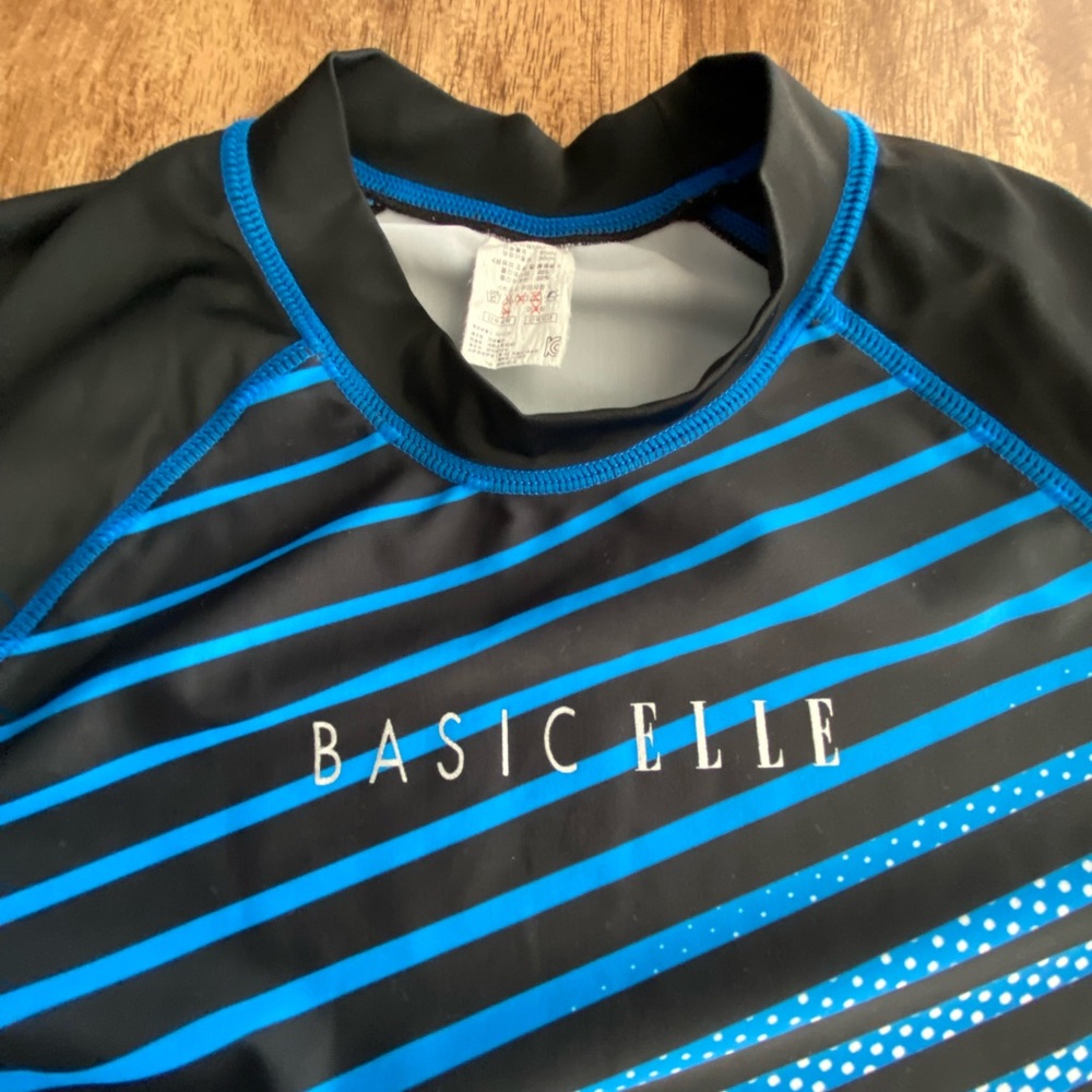 Basic Elle Rashguard Long Sleeve - Picture 2 of 4
